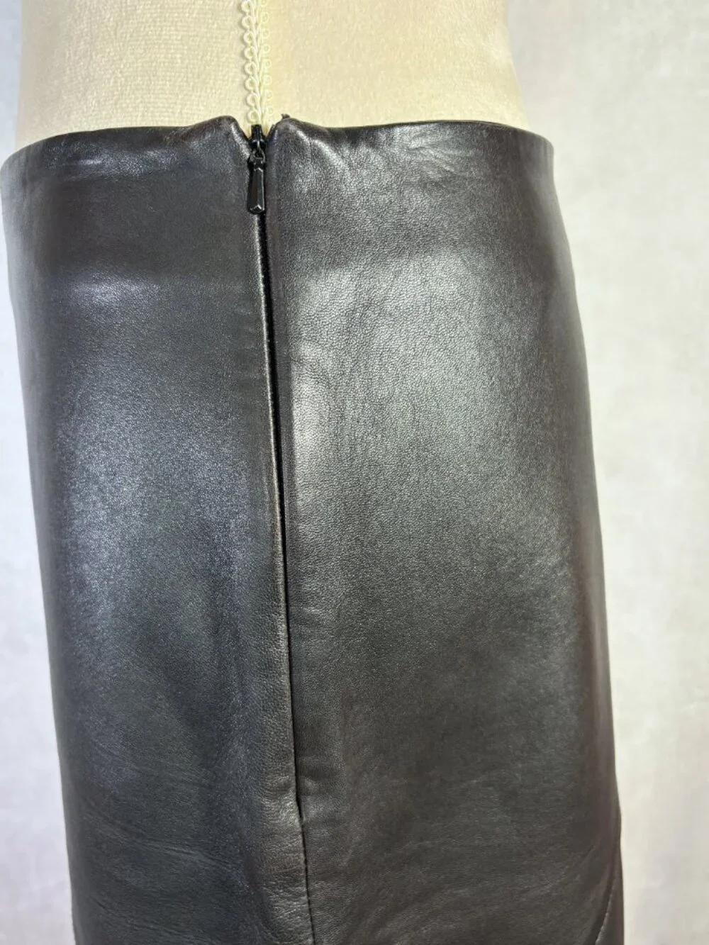 Anonymous by John Carlisle Genuine Lambskin Leather Skirt Black Size 6